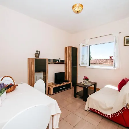Apartamento Bright In Dalmatia By The Sea