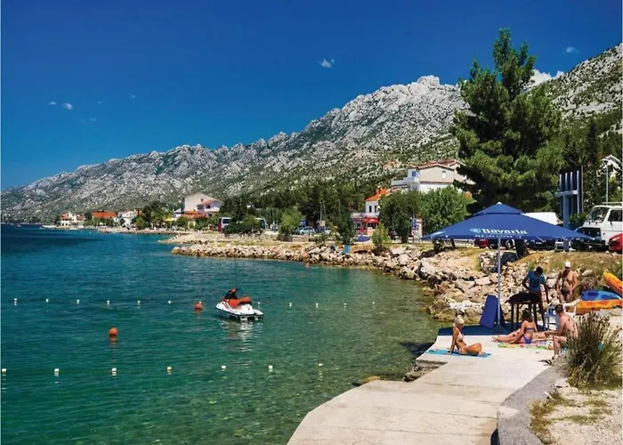 Διαμέρισμα In Near Paklenica Park Starigrad Paklenica